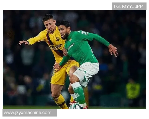 足球明星首发即遭对手围剿战术分析揭示背后原因与影响