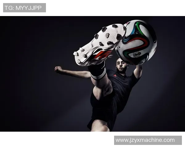 足球明星脚样高清图片展示让你近距离欣赏他们的独特风采与技艺魅力